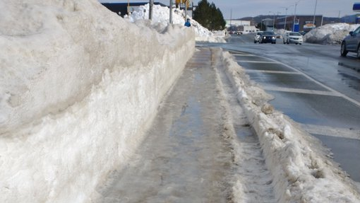 Elizabeth avenue sidewalk