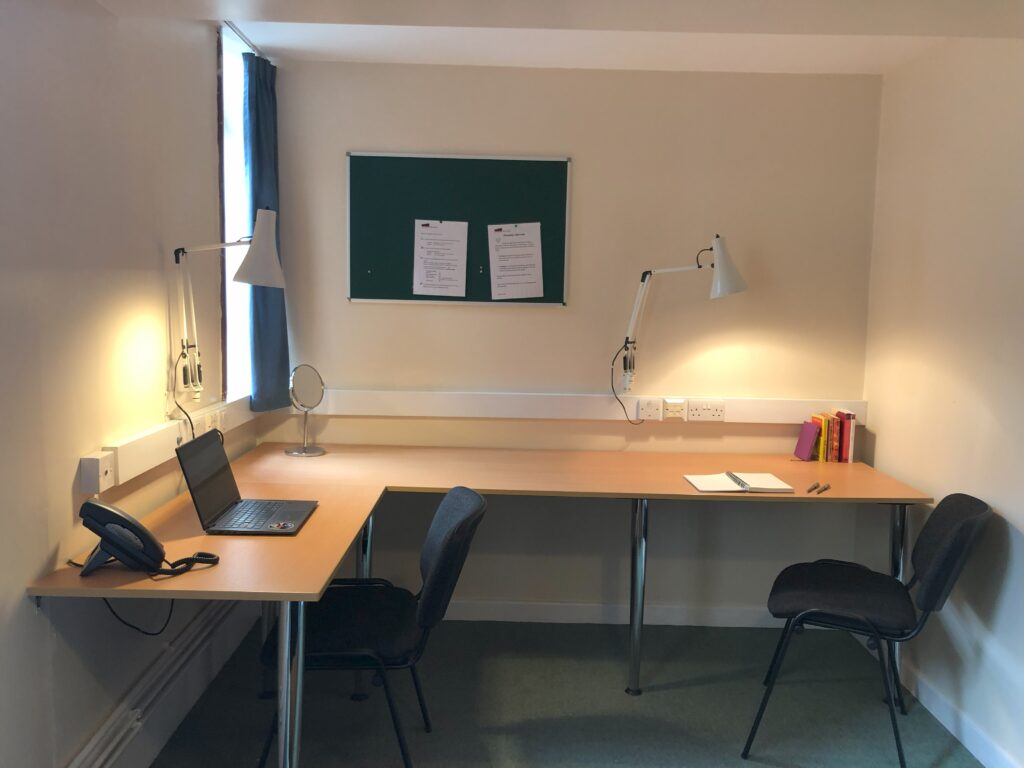Large Room Desk 1