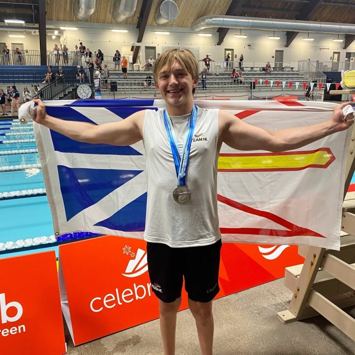 Baggs won silver in the Para Men's 200m/400m Freestyle (teamnl_cg/IInstgram)
